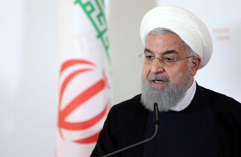 Rouhani dice Irán está listo para enfrentarse a EEUU tras ataque contra desfile militar